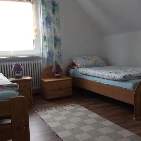 In Ruhiger Lage Mit Grossem Garten By Interhome بيت للعطل *
