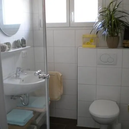 In Ruhiger Lage Mit Grossem Garten By Interhome بيت للعطل Orsingen-Nenzingen